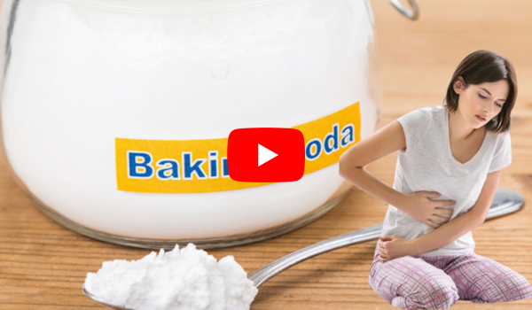 10 Second Baking Soda Trick for Digestion & Bloating Relief